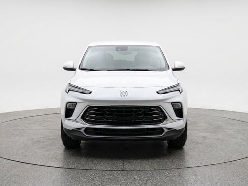 Used 2025 Buick Encore GX Preferred FWD image 2