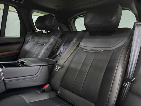 Used 2023 Land Rover Range Rover SV image 19