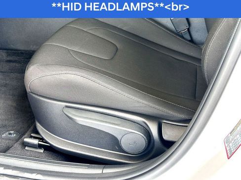 Used 2024 Hyundai Elantra SEL image 15