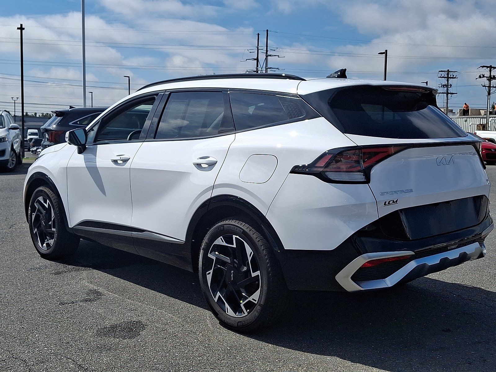 Used 2025 Kia Sportage SX AWD/4WD image 6