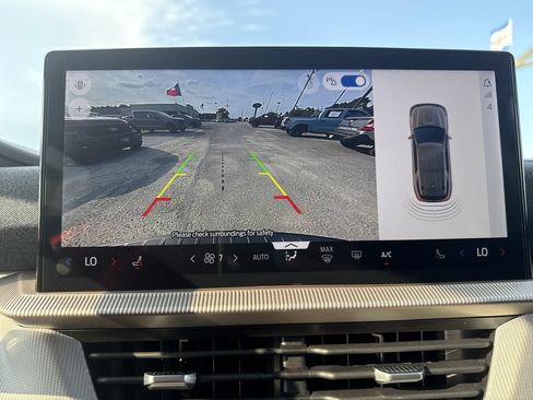New 2026 Ford Explorer Active RWD image 21