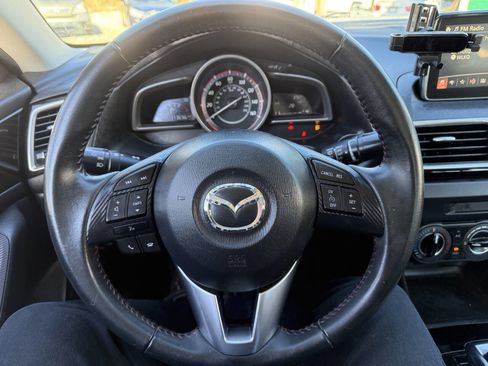 Used 2015 MAZDA MAZDA3 i Touring image 11