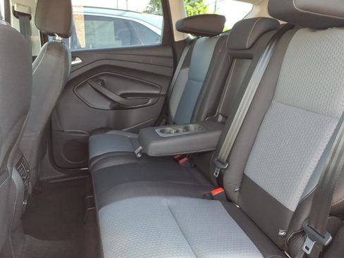 Certified 2017 Ford Escape SE w/ Equipment Group 201A FWD image 5