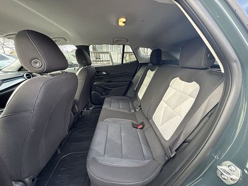Used 2025 Chevrolet Trax LS w/ LS Convenience Package image 9