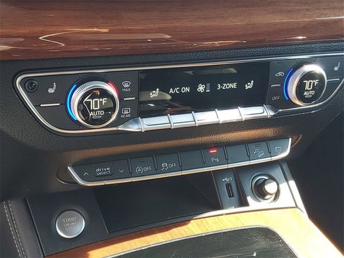 Used 2022 Audi Q5 2.0T Premium Plus w/ Premium Plus Package image 31