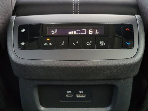 New 2025 Nissan Pathfinder SV image 24