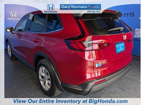 Used 2025 Honda CR-V LX image 9