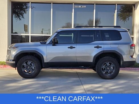 Used 2025 Lexus GX 550 image 4