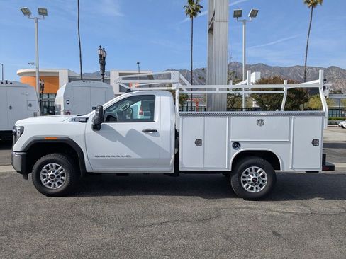 New 2026 GMC Sierra 2500 Pro RWD image 9