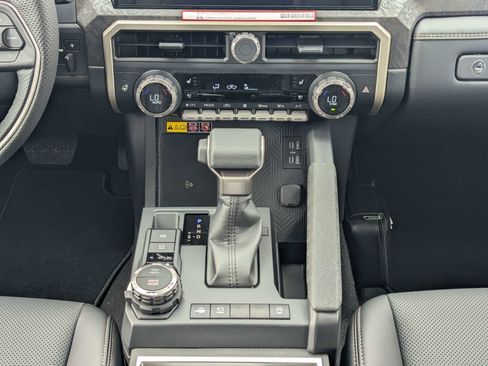 New 2026 Toyota Tacoma Limited AWD/4WD image 19