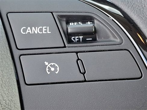 Used 2022 Mitsubishi Eclipse Cross image 23