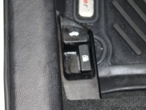 Used 2023 Toyota Corolla LE FWD image 14