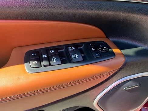 Used 2020 Jeep Grand Cherokee Overland w/ Interior Metal Package AWD/4WD image 24