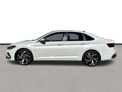 New 2026 Volkswagen Jetta SEL image 8