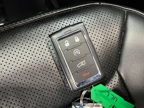 Used 2024 Jeep Grand Cherokee Limited w/ Luxury Tech Group II AWD/4WD image 42