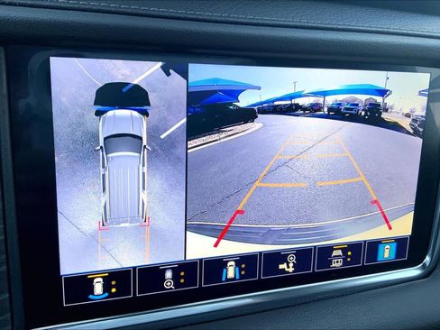 Used 2021 GMC Yukon Denali w/ Denali Ultimate Package image 27