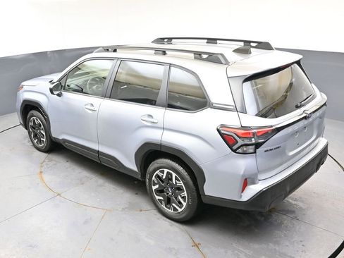 Certified 2025 Subaru Forester Premium AWD/4WD image 39