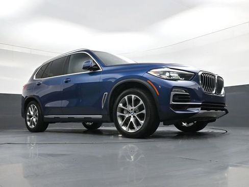 Used 2019 BMW X5 xDrive50i w/ Premium Package 2 image 29