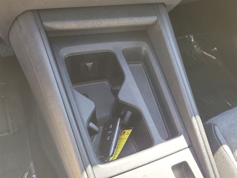 Used 2025 Volkswagen Tiguan S image 24