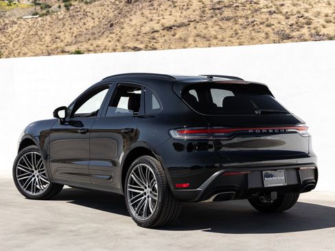 New 2026 Porsche Macan AWD/4WD image 3