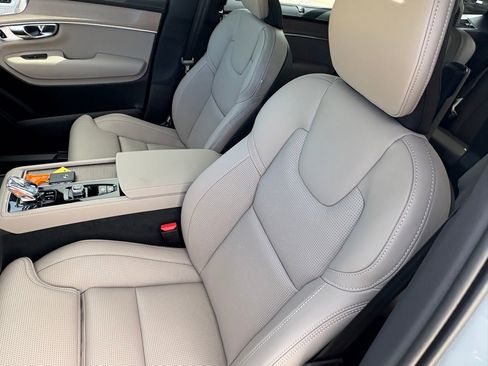 New 2026 Volvo XC90 B6 Ultra w/ Protection Package Premier image 20