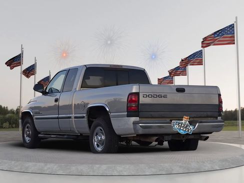 Used 1998 Dodge Ram 2500 Truck 2WD Quad Cab image 3