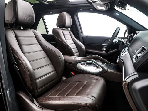 Used 2022 Mercedes-Benz GLE 450 4MATIC w/ AMG Line Exterior image 7