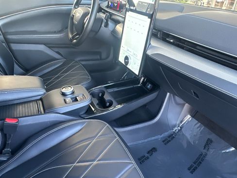 Certified 2021 Ford Mustang Mach-E Select image 16