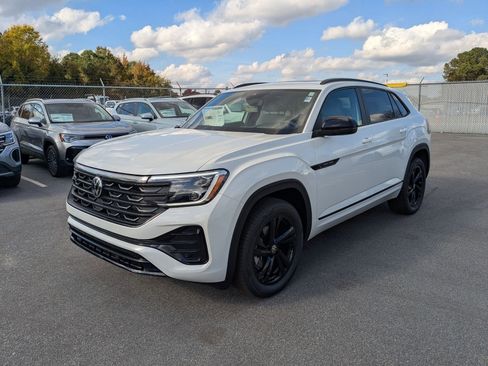 New 2026 Volkswagen Atlas Cross Sport SEL R-Line image 7