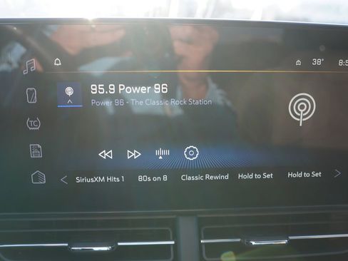 Certified 2024 Chevrolet Trax LT w/ Driver Confidence Package image 22