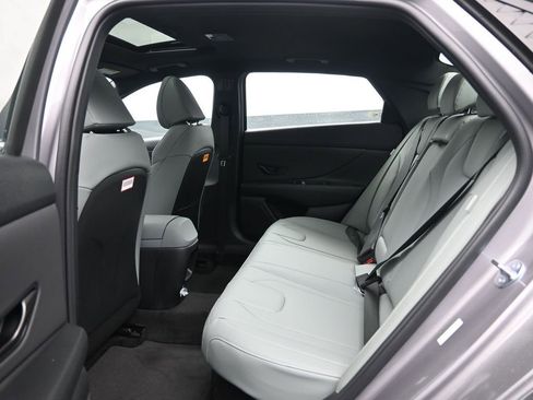 New 2026 Hyundai Elantra Limited FWD image 29