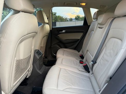 Used 2016 Audi Q5 2.0T Premium Plus w/ Technology Package AWD/4WD image 21