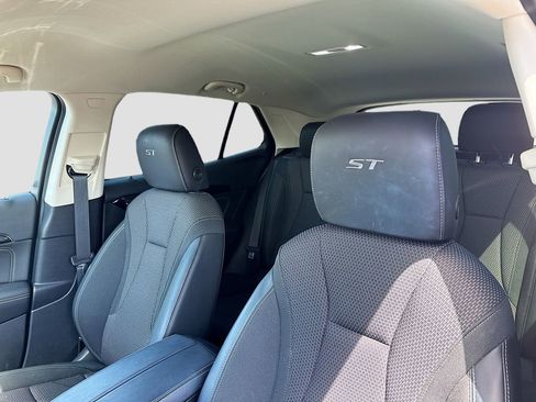 Used 2023 Buick Envision Preferred w/ Sport Touring Package AWD/4WD image 11