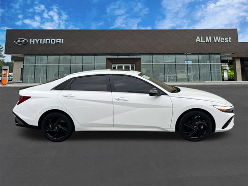 Certified 2026 Hyundai Elantra SEL Sport Premium FWD image 4