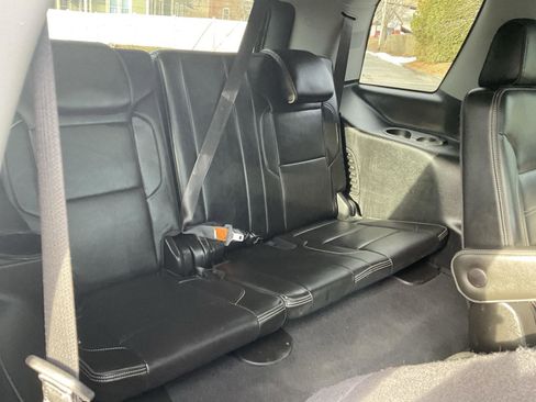 Used 2020 GMC Yukon Denali w/ Denali Premium Package image 31