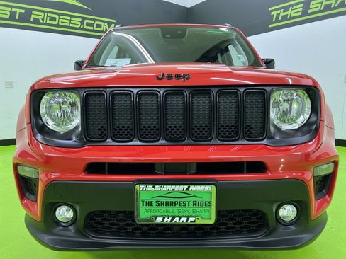 Used 2023 Jeep Renegade Altitude AWD/4WD image 3