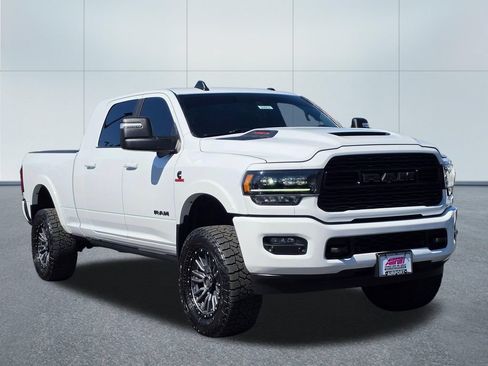 Used 2023 RAM 2500 Limited AWD/4WD image 10