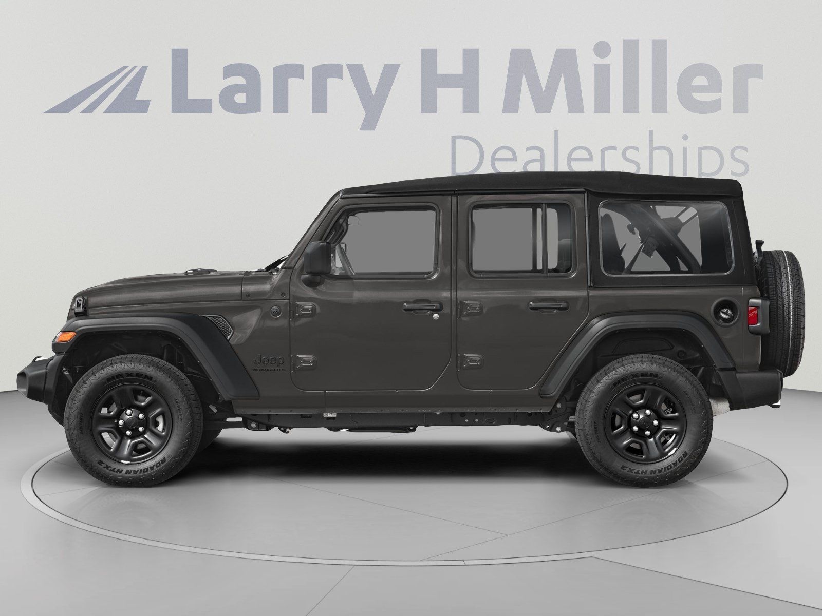 Used 2025 Jeep Wrangler Unlimited Rubicon w/ Convenience Group AWD/4WD image 3