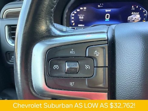 Used 2022 Chevrolet Suburban LT RWD image 24