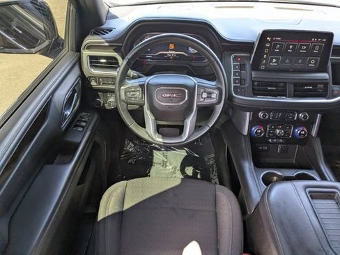 Used 2023 GMC Yukon SLE RWD image 16