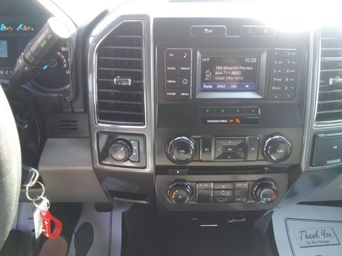 Used 2017 Ford F150 XLT image 27