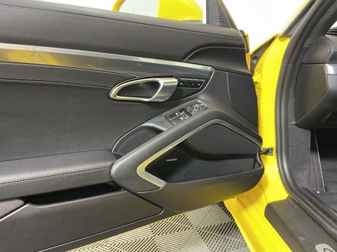 Used 2023 Porsche 718 Cayman GT4 image 20