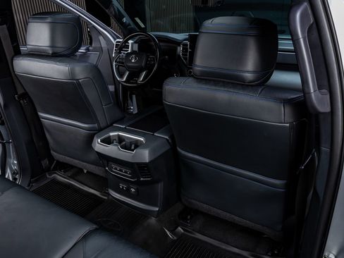 Used 2022 Toyota Tundra Platinum AWD/4WD image 32