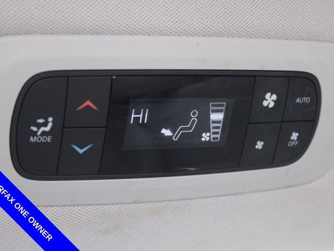 Used 2017 Chrysler Pacifica Touring-L image 31