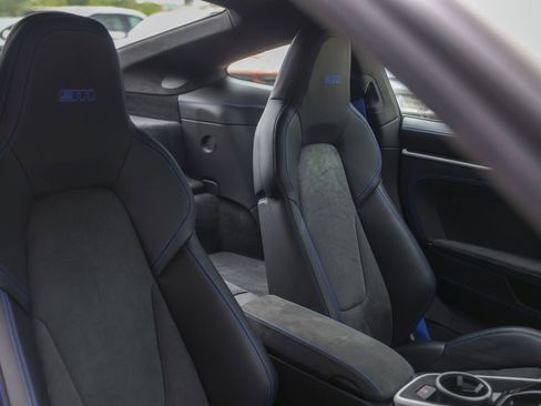 Used 2024 Porsche 911 Dakar image 47