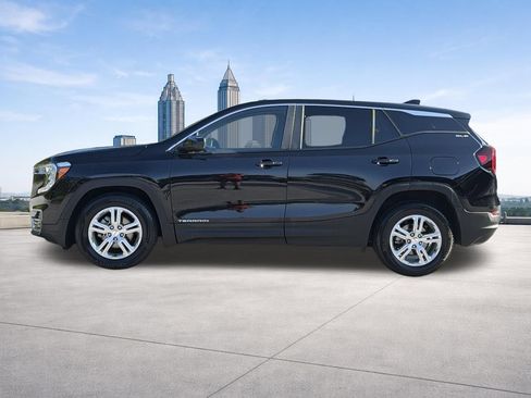 Used 2024 GMC Terrain SLE FWD image 21