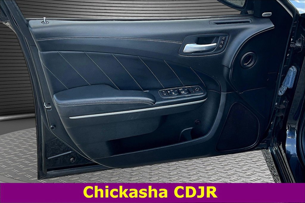 Used 2022 Dodge Charger R/T w/ Plus Group RWD image 19