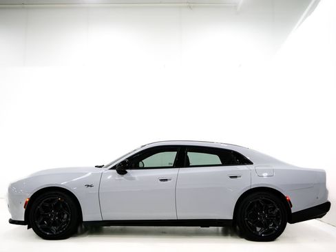 New 2026 Dodge Charger R/T AWD/4WD image 4