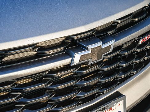 Used 2025 Chevrolet Trax RS image 17