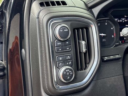 Used 2021 GMC Sierra 2500 Denali w/ Denali Ultimate Package AWD/4WD image 20